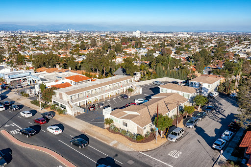 Hi View Inn & Suites image