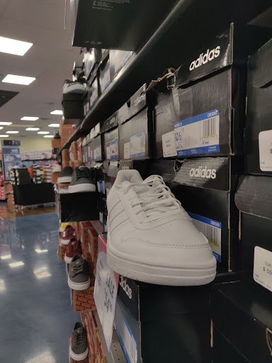 Shoe Store «Shoe Carnival», reviews and photos, 1771 WP Ball Blvd, Sanford, FL 32771, USA