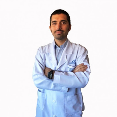 Dr. Carlos Hermansen Ramírez, Cirujano general y coloproctología