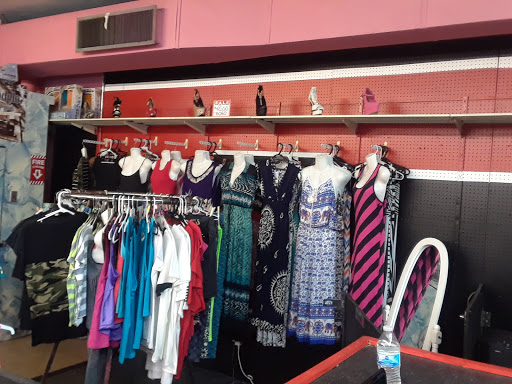 Beauty Supply Store «Oprah Beauty Supply», reviews and photos, 3540 Sunnyvale St, Dallas, TX 75216, USA