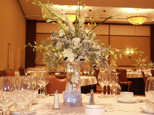 Flower Market, 119 NE US 24 HWY, Topeka, KS 66608, USA, 