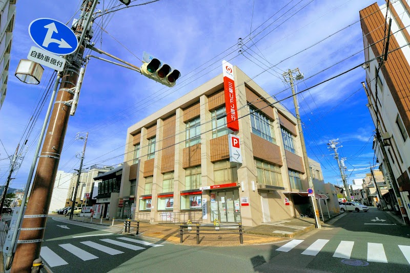 三菱UFJ銀行 蒲郡支店