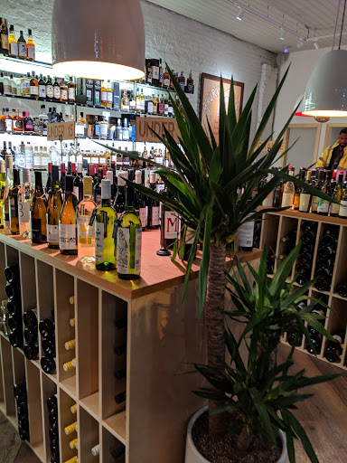 Wine Store «Bed-Vyne Wine & Spirits», reviews and photos, 370 Tompkins Ave, Brooklyn, NY 11216, USA
