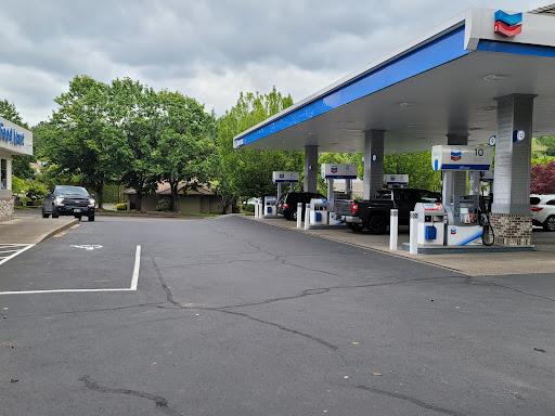 Chevron West Linn, 2115 8th Ct, West Linn, OR 97068, USA, 