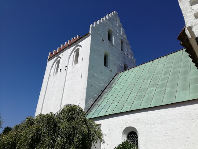 Anmeldelser af Skovby Kirke i Middelfart - Kirke