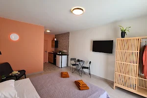 Kleio Apartments image