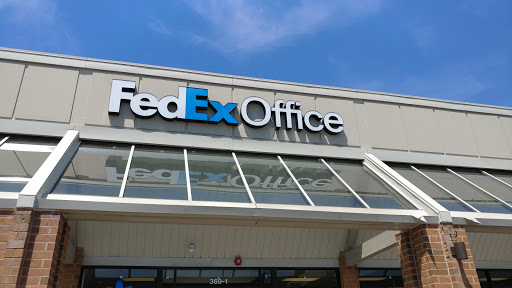 Print Shop «FedEx Office Print & Ship Center», reviews and photos, 369 W Army Trail Rd, Bloomingdale, IL 60108, USA