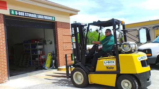 Truck Rental Agency «U-Haul of Arlington Heights», reviews and photos, 2400 E Rand Rd, Arlington Heights, IL 60004, USA