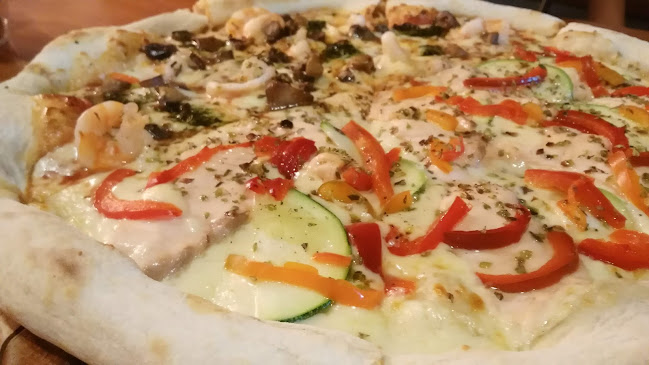 Opiniones de Mia Pizzeria en Concepción - Pizzeria