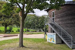 Spielhaus Traunspark image