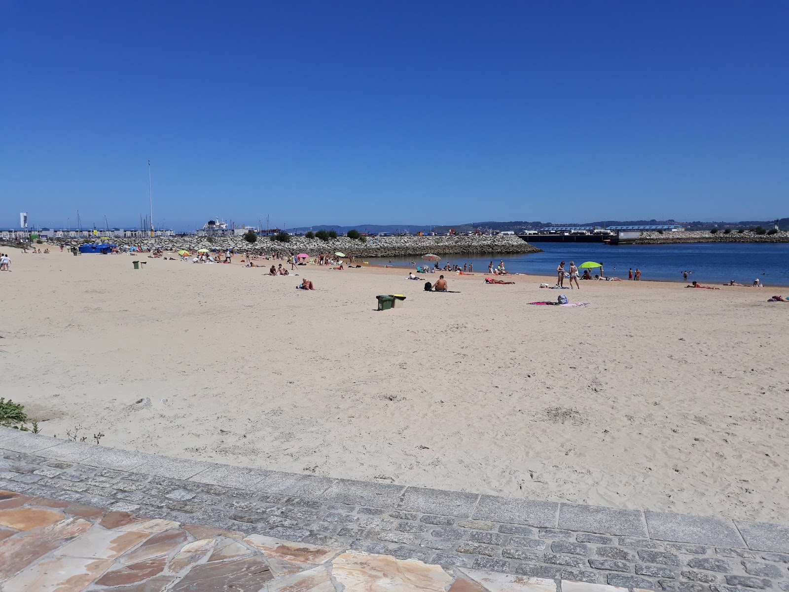 Playa de Oza'in fotoğrafı çok temiz temizlik seviyesi ile