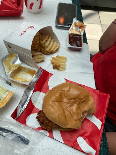 Fast Food Restaurant «Chick-fil-A», reviews and photos, 1451 Coral Ridge Ave #620, Coralville, IA 52241, USA