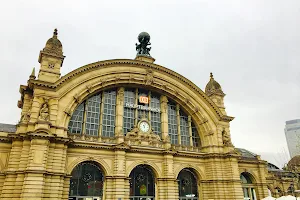 Frankfurt Central Station image