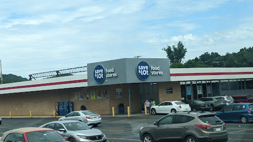 Grocery Store «Save-A-Lot», reviews and photos, 901 Cross Lanes Dr, Cross Lanes, WV 25313, USA