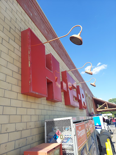 Grocery Store «H-E-B Grocery», reviews and photos, 207 E South St, Alvin, TX 77511, USA