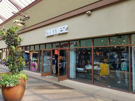 Clothing Store «Zumiez», reviews and photos, 1001 N Arney Rd #629, Woodburn, OR 97071, USA