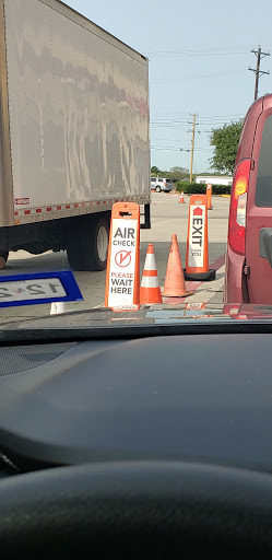 Tire Shop «Discount Tire Store - N Richland Hills, TX», reviews and photos, 8632 Davis Blvd, North Richland Hills, TX 76182, USA