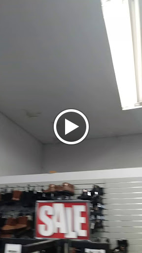 Shopping Mall «Redford Oaks Shopping Center», reviews and photos, 25463 Grand River Ave, Redford Charter Twp, MI 48240, USA