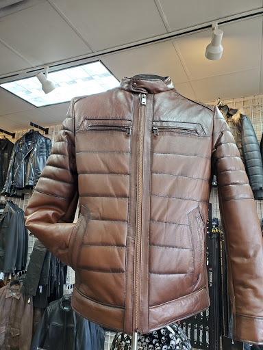 Leather Coats Store «SUNSET LEATHER», reviews and photos, 101 Airport Rd, Hartford, CT 06114, USA