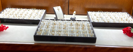 Pawn Shop «Gold & Pawn», reviews and photos, 2291 S Cleveland Ave, Fort Myers, FL 33901, USA