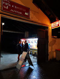 Photos du propriétaire du Pizzas à emporter Bernard Pizza Grenoble - Au feu de bois - n°1