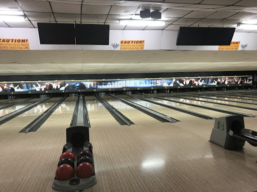 Bowling Alley «Tullahoma Bowling Lanes», reviews and photos, 900 S Anderson St, Tullahoma, TN 37388, USA