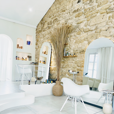 Les Salons de coiffure privés Cyrielle M. à Paris