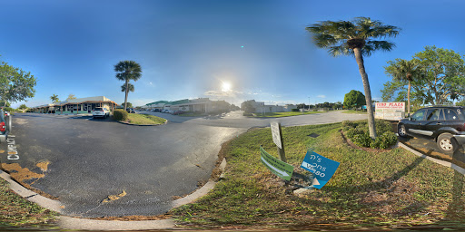 Cigar Shop «Smoke Inn Cigars, Vero Beach», reviews and photos, 514 21st St, Vero Beach, FL 32960, USA