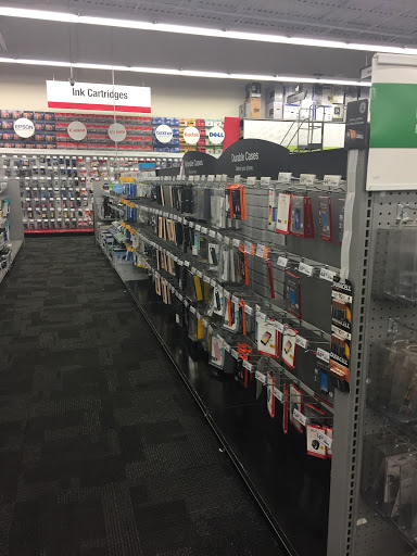 Office Supply Store «Staples», reviews and photos, 8245 E 96th St, Indianapolis, IN 46256, USA