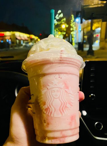 Coffee Shop «Starbucks», reviews and photos, 33 S Washington St, Hinsdale, IL 60521, USA