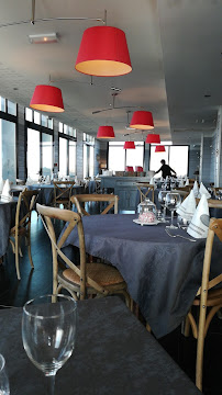 Atmosphère du Restaurant de spécialités à base de poisson-pêcheur Le Relais du Gois à Beauvoir-sur-Mer - n°14