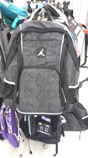 Department Store «T.J. Maxx», reviews and photos, 120 S Courtenay Pkwy, Merritt Island, FL 32952, USA