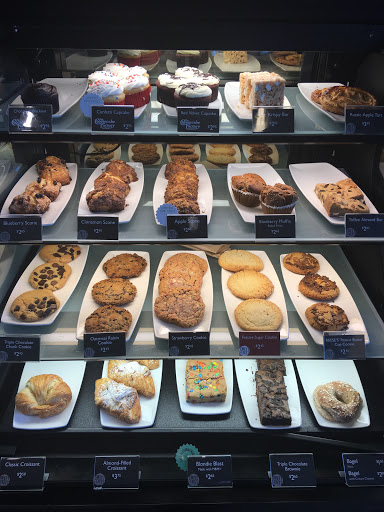 Book Store «Barnes & Noble Booksellers Hillside Village», reviews and photos, 305 Farm to Market Road 1382 #520, Cedar Hill, TX 75104, USA