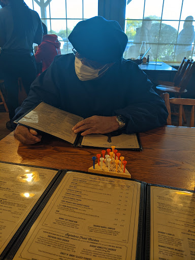 American Restaurant «Cracker Barrel Old Country Store», reviews and photos, 18531 N Creek Dr, Tinley Park, IL 60477, USA