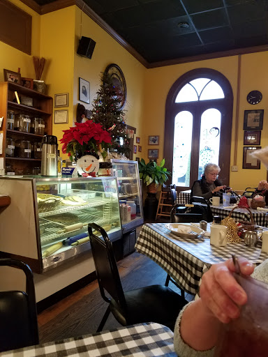 Coffee Shop «Carriage House Coffee Shop», reviews and photos, 34 N Main St, Jasper, GA 30143, USA