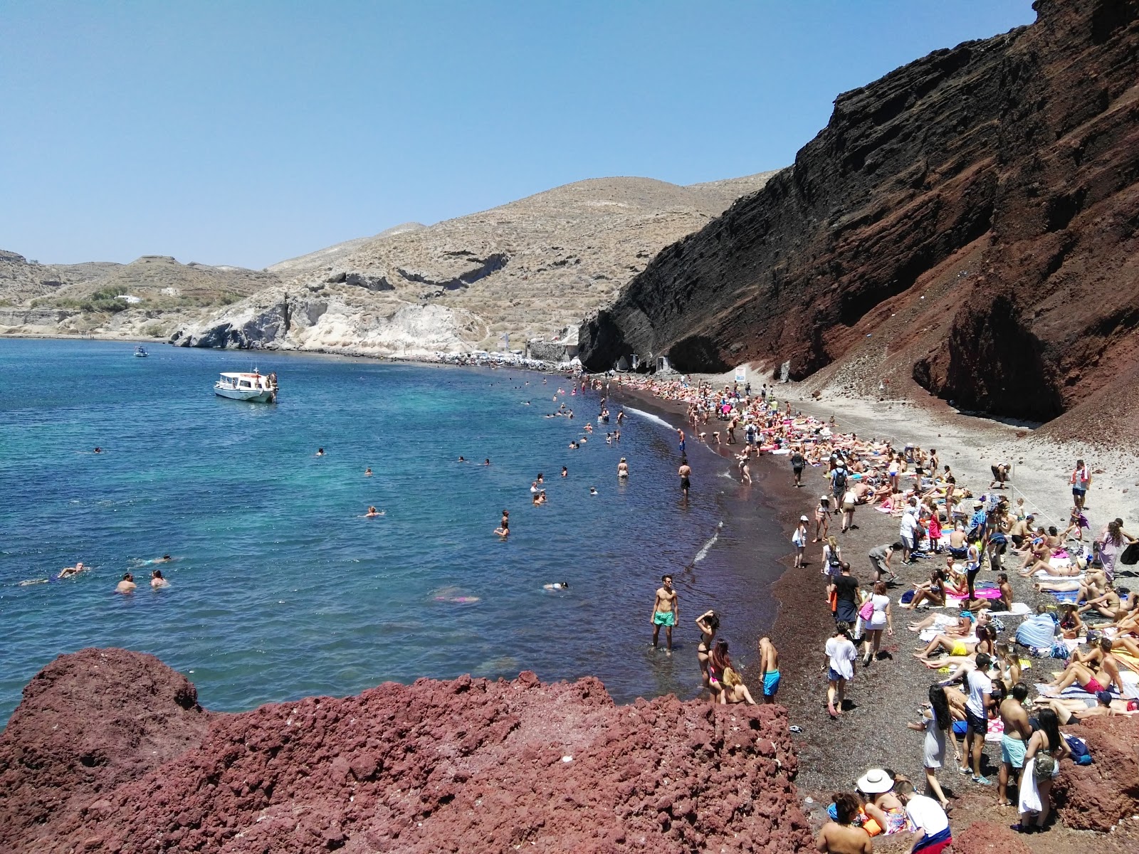 Foto de Spiaggia Rossa con bahía mediana