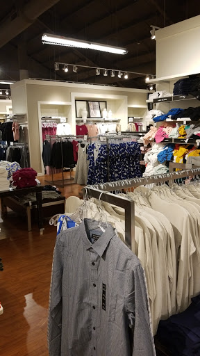 Clothing Store «Banana Republic», reviews and photos, 454 Evergreen Ct, Central Valley, NY 10917, USA