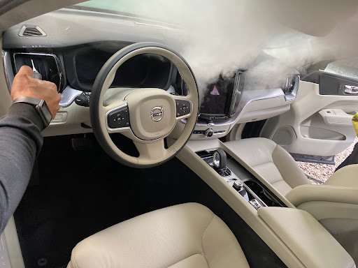 GEYSIR PRIMER AUTO BOUTIQUE EN MEXICO CON ESTE CONCEPTO LIMPIEZA Y DETALLADO A VAPOR