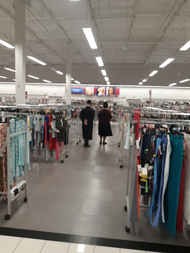 Clothing Store «Burlington Coat Factory», reviews and photos, 9189 E Indian Bend Rd, Scottsdale, AZ 85250, USA