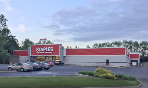 Office Supply Store «Staples», reviews and photos, 8139 Old Troy Pike, Huber Heights, OH 45424, USA