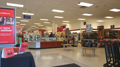 Shopping Mall «West Volusia Regional Shopping Center», reviews and photos, 2689 S Woodland Blvd, DeLand, FL 32720, USA