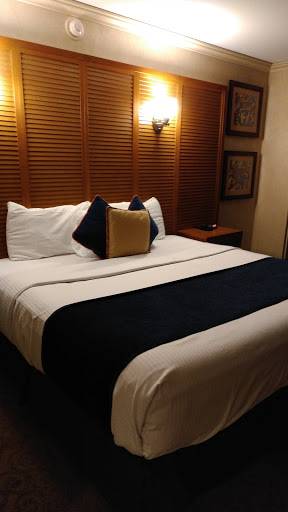 Hotel «Isle Casino Hotel Waterloo», reviews and photos, 777 Isle of Capri Blvd, Waterloo, IA 50701, USA