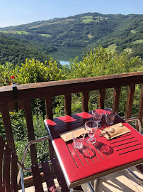 Photos du propriétaire du Restaurant français Auberge Du Lac à Castelnau-de-Mandailles - n°1