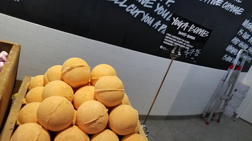 Cosmetics Store «Lush», reviews and photos, 9595 Six Pines Dr, The Woodlands, TX 77380, USA