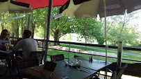Atmosphère du Restaurant Le Relais Des Mailles à Laveyron - n°13