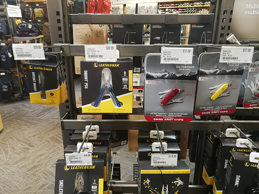 Camping Store «REI», reviews and photos, 189 Connecticut Ave, Norwalk, CT 06854, USA