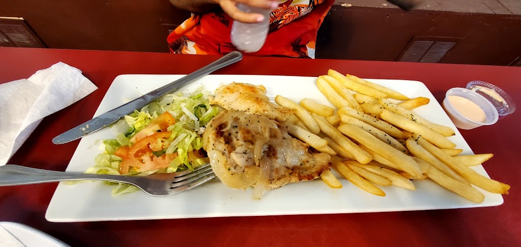 Bravas Bar & Grill 01550