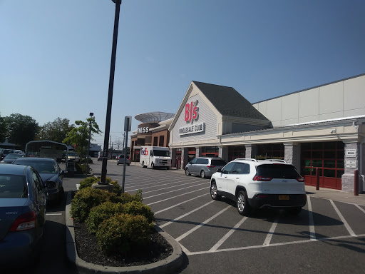Warehouse club «BJ’s Wholesale Club», reviews and photos, 711 Stewart Ave, Garden City, NY 11530, USA