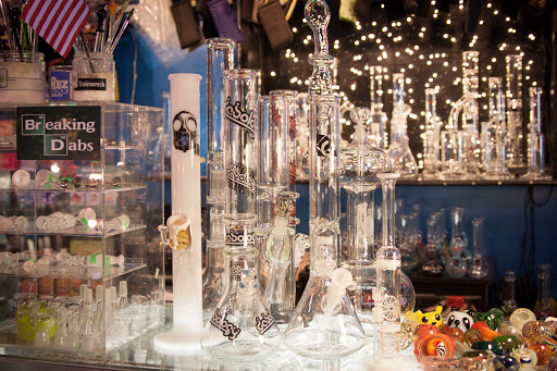 Tobacco Shop «Twisted Smoke Shop (Sunrise Plaza)», reviews and photos, 7777 Sunrise Blvd, Citrus Heights, CA 95610, USA