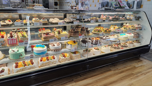 Grocery Store «Superior Grocers», reviews and photos, 1375 N Citrus Ave, Covina, CA 91722, USA